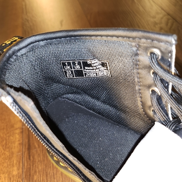 1460 dr martens boots white leather lace up boots size 2 US Junior - Picture 10 of 12